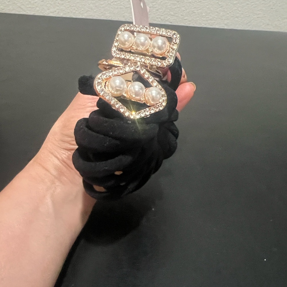 Capelli of New York Black and Gold Bracelet with Pearl Accents